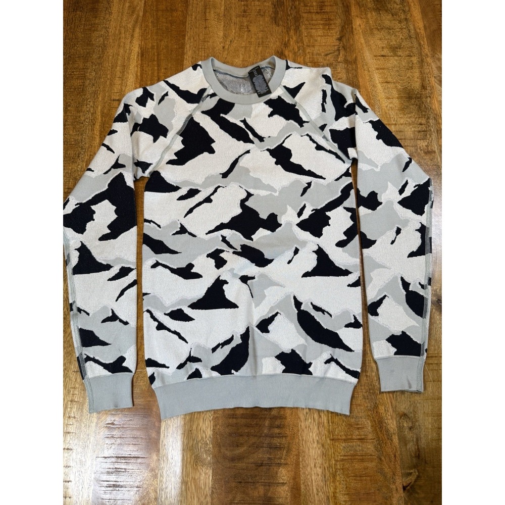 Sweaty Betty Women XS Abstract Camo Jacquard Knit Crewneck Sweater Gray Black